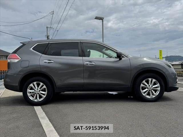 Nissan X-TRAIL 2015-11 8416015-11