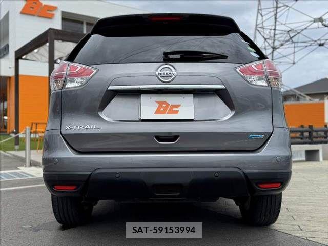 Nissan X-TRAIL 2015-11 8416015-13