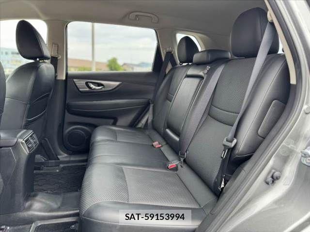 Nissan X-TRAIL 2015-11 8416015-17