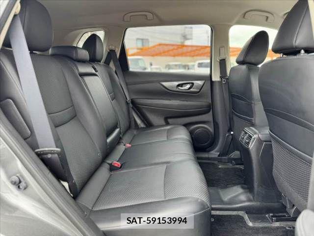 Nissan X-TRAIL 2015-11 8416015-18