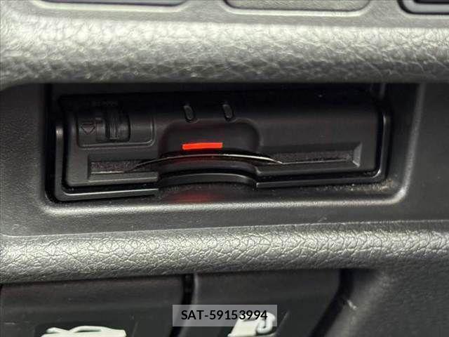 Nissan X-TRAIL 2015-11 8416015-26