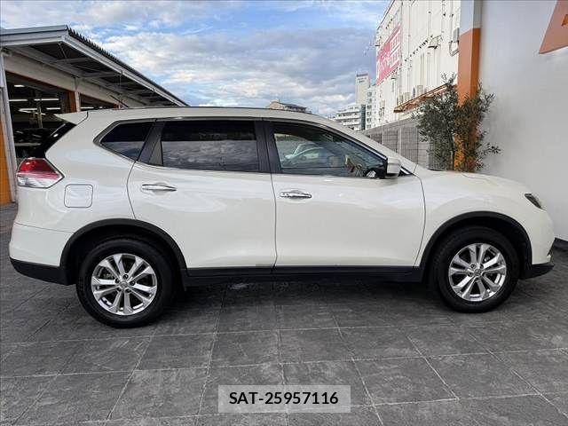 Nissan X-TRAIL 2016-07 8416023-11