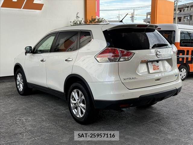 Nissan X-TRAIL 2016-07 8416023-12