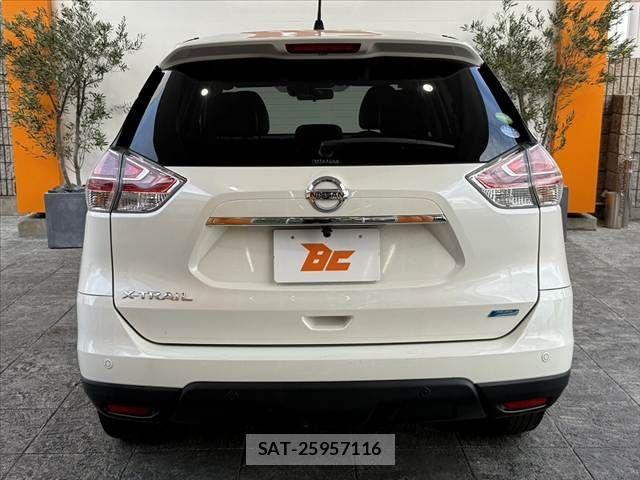 Nissan X-TRAIL 2016-07 8416023-13