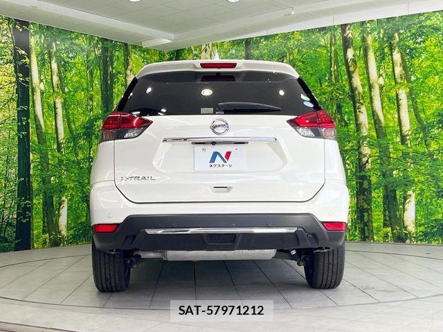 Nissan X-TRAIL 2017-09 8438752-14
