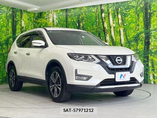 Nissan X-TRAIL 2017-09 8438752-15