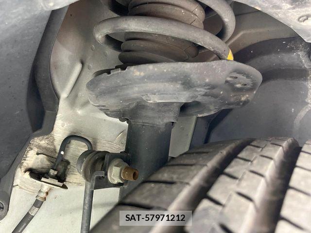 Nissan X-TRAIL 2017-09 8438752-19