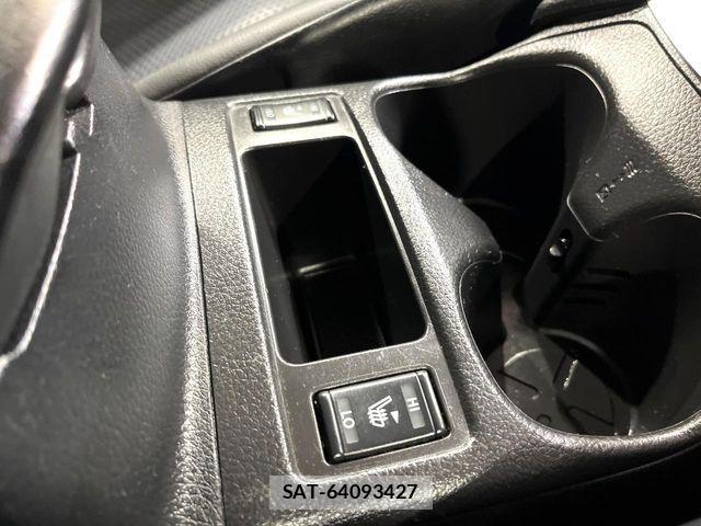 Nissan X-TRAIL 2016-10 8439149-3