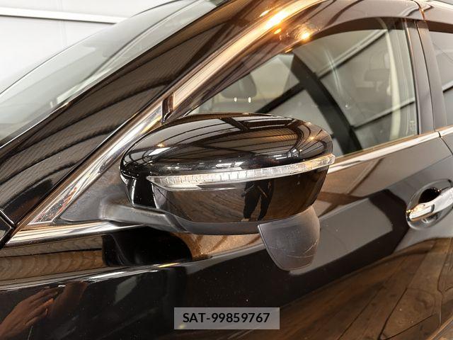 Nissan X-TRAIL 2017-06 8458820-13