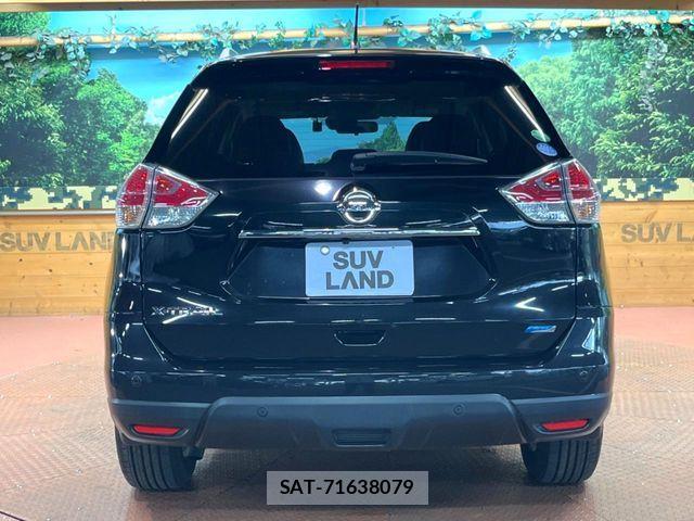 Nissan X-TRAIL 2015-12 8528389-15