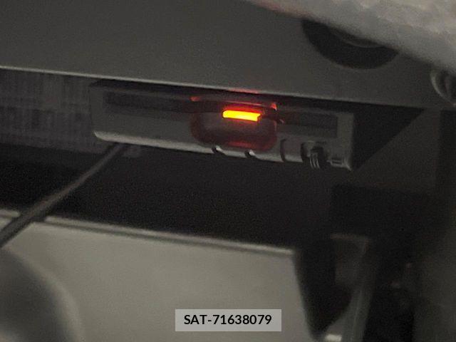 Nissan X-TRAIL 2015-12 8528389-7