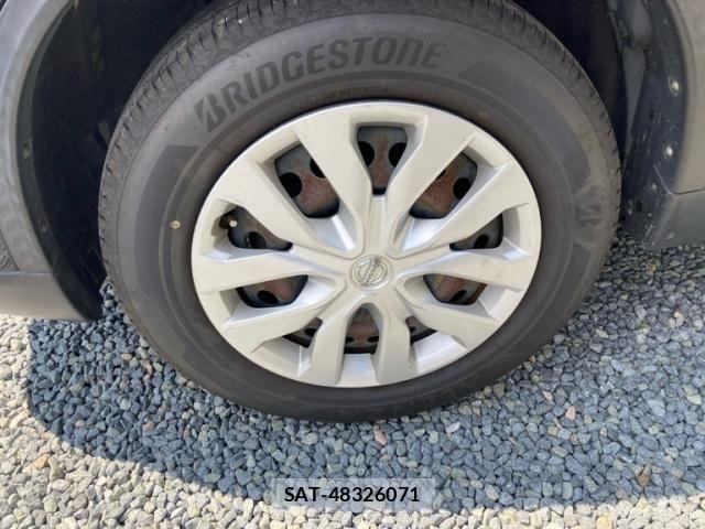 Nissan X-TRAIL 2016-02 8528390-3