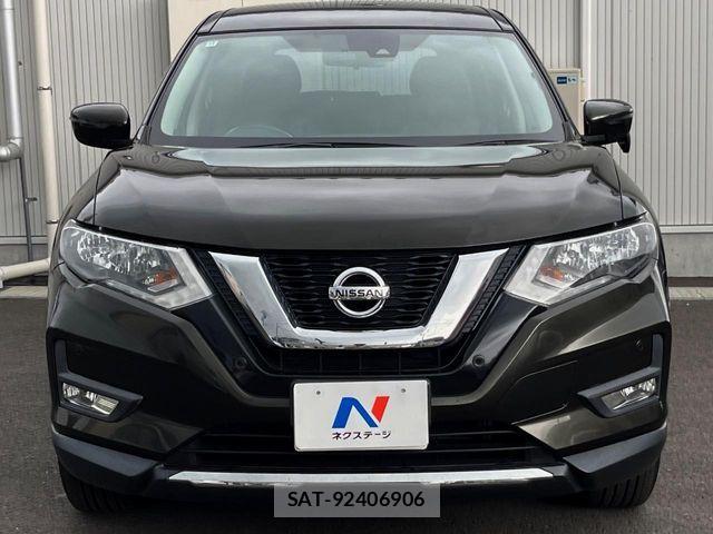 Nissan X-TRAIL 2018-12 8528385-13