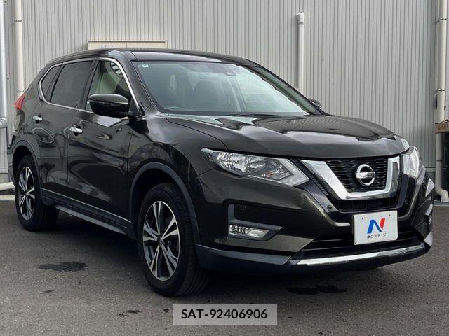 Nissan X-TRAIL 2018-12 8528385-15