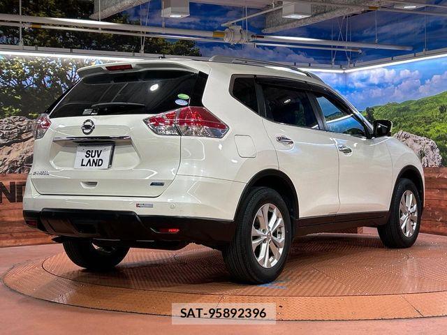 Nissan X-TRAIL 2016-03 8564190-17