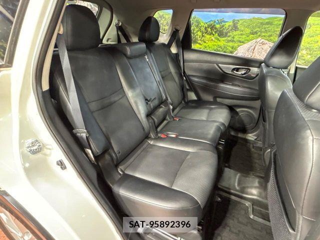Nissan X-TRAIL 2016-03 8564190-8