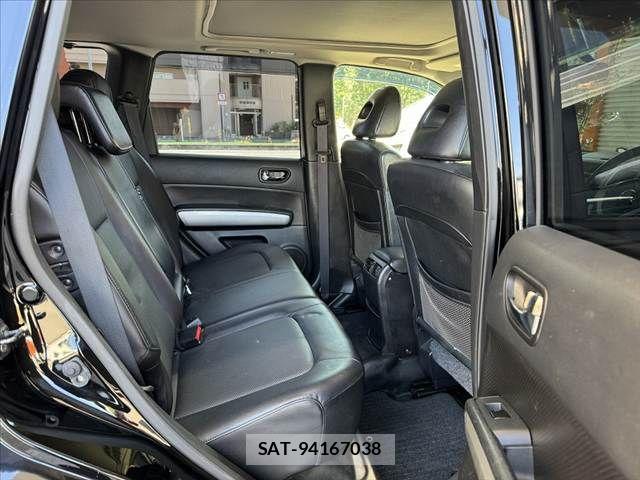 Nissan X-TRAIL 2013-10 8564192-16