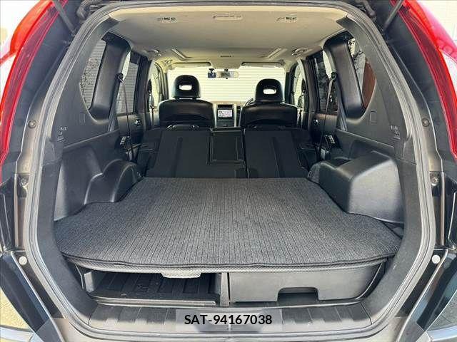 Nissan X-TRAIL 2013-10 8564192-20