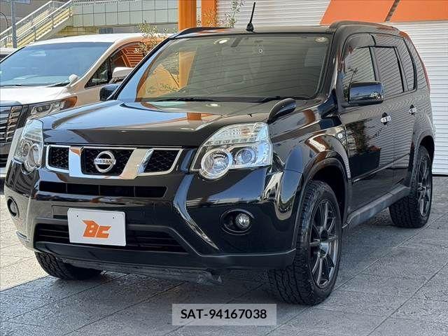 Nissan X-TRAIL 2013-10 8564192-7
