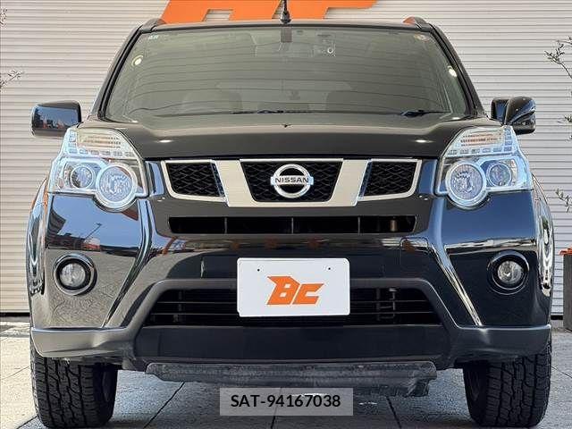 Nissan X-TRAIL 2013-10 8564192-8