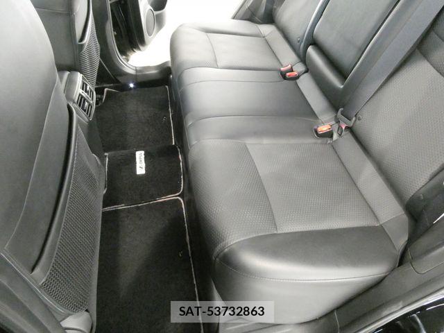 Nissan X-TRAIL 2016-10 8564188-17