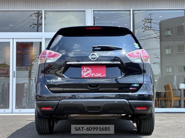 Nissan X-TRAIL 2014-03 8629935-3