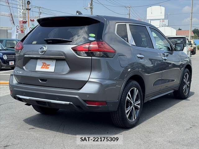 Nissan X-TRAIL 2018-03 8629931-14