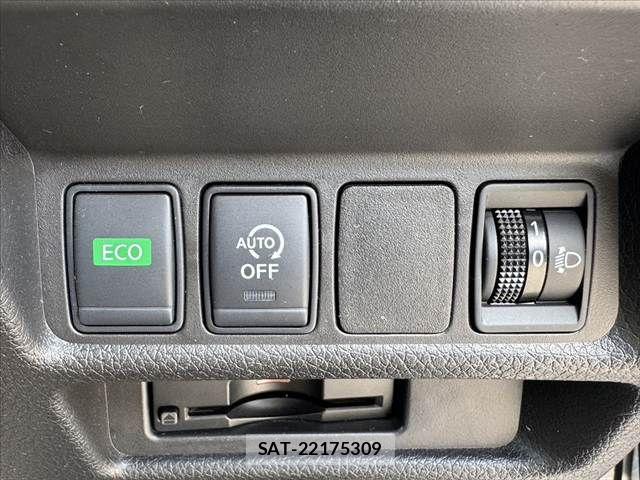 Nissan X-TRAIL 2018-03 8629931-26