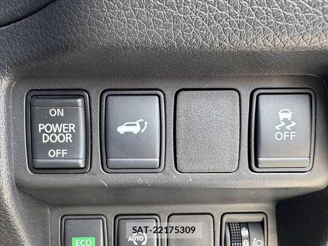 Nissan X-TRAIL 2018-03 8629931-5