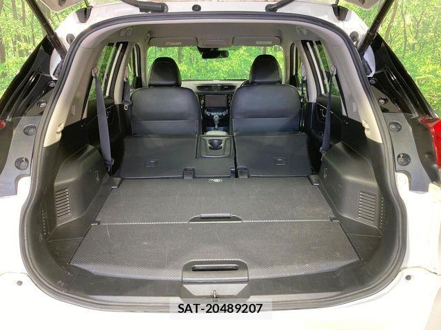 Nissan X-TRAIL 2018-01 8629930-9