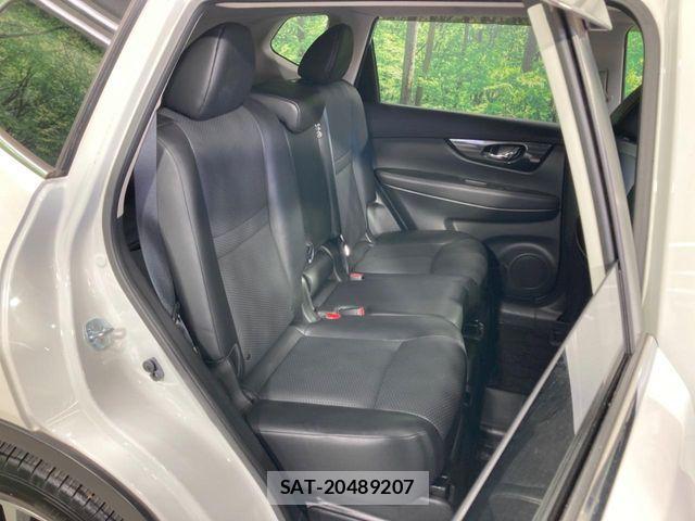 Nissan X-TRAIL 2018-01 8629930-8