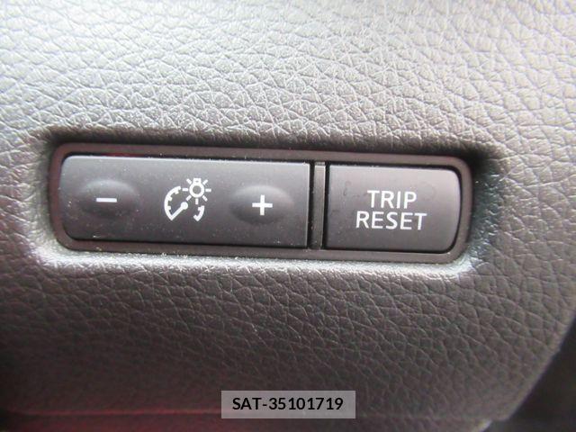 Nissan X-TRAIL 2017-03 8667202-19