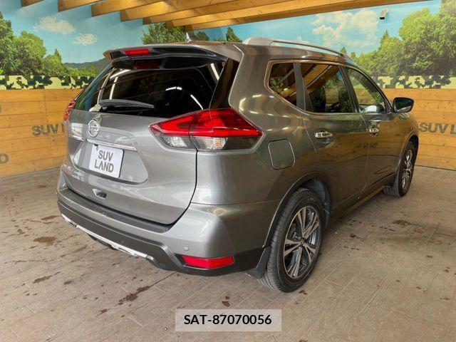 Nissan X-TRAIL 2017-12 8667200-16