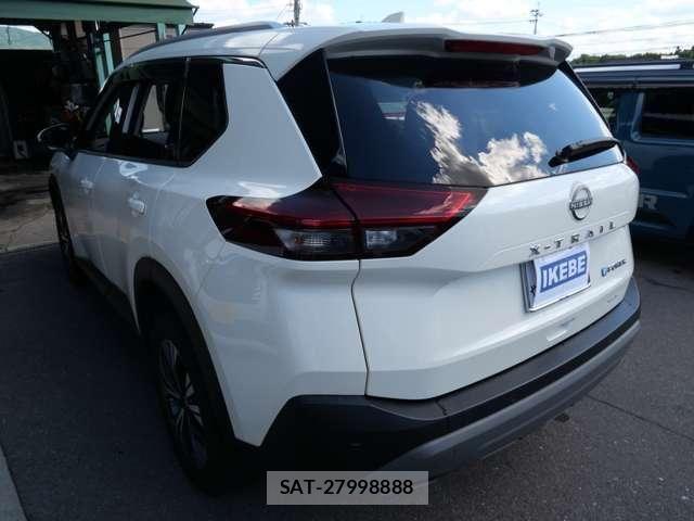 Nissan X-TRAIL 2022-10 8662557-4
