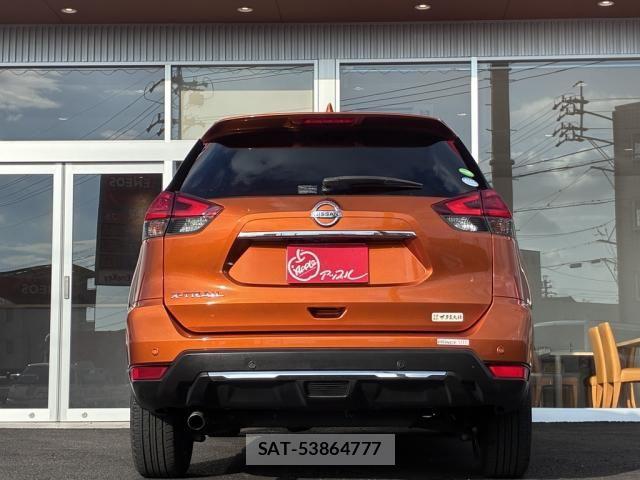 Nissan X-TRAIL 2017-06 8686982-3