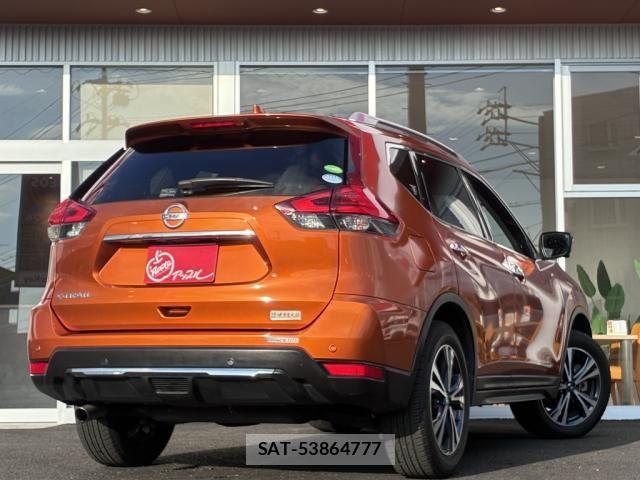 Nissan X-TRAIL 2017-06 8686982-6
