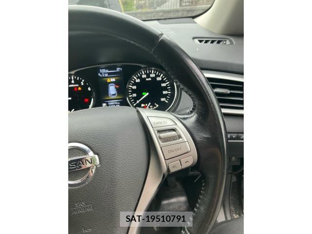Nissan X-TRAIL 2016-03 8747016-17
