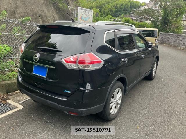 Nissan X-TRAIL 2016-03 8747016-2