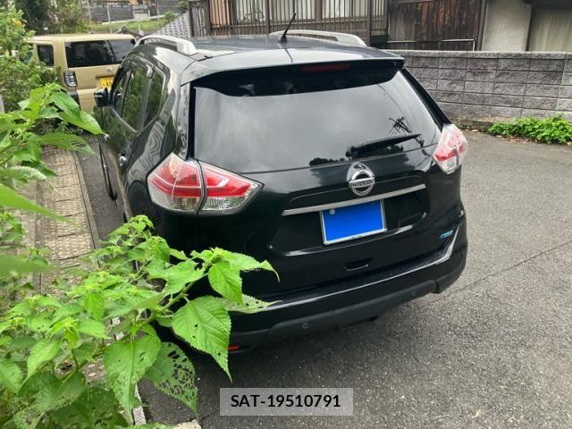 Nissan X-TRAIL 2016-03 8747016-3