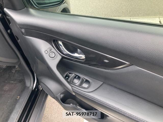 Nissan X-TRAIL 2018-04 8747011-23
