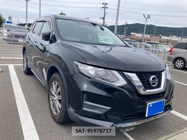 Nissan X-TRAIL 2018-04 8747011-3