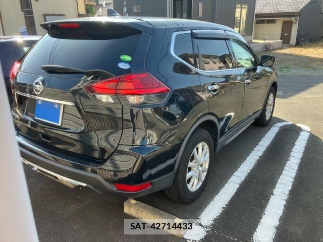 Nissan X-TRAIL 2017-12 8747014-1