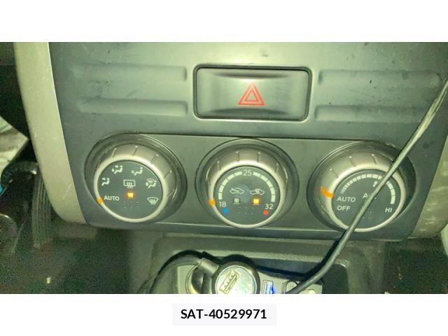 Nissan X-TRAIL 2013-01 8747019-13