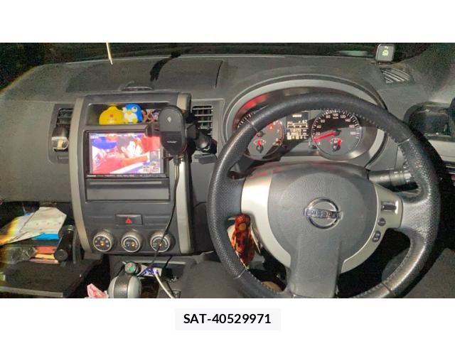Nissan X-TRAIL 2013-01 8747019-6
