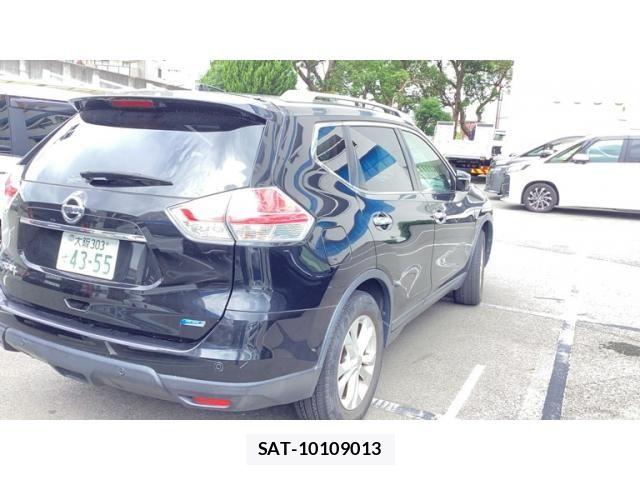 Nissan X-TRAIL 2016-03 8747015-2