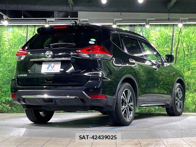 Nissan X-TRAIL 2017-08 8782724-16