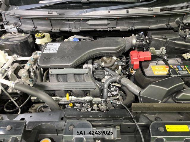 Nissan X-TRAIL 2017-08 8782724-17