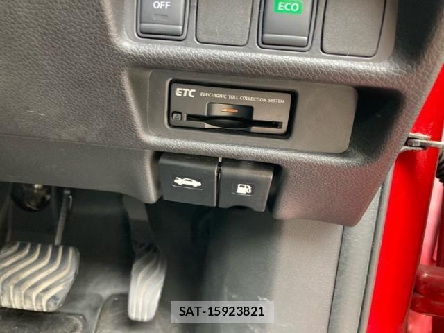Nissan X-TRAIL 2016-04 8782726-17