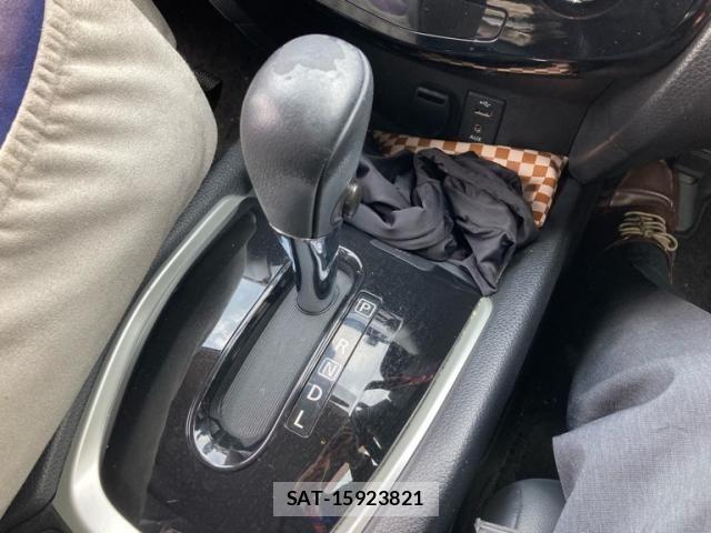 Nissan X-TRAIL 2016-04 8782726-22