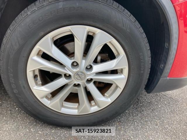 Nissan X-TRAIL 2016-04 8782726-4